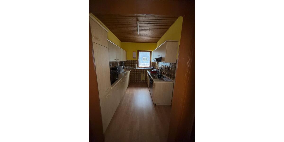 Reihenhaus Sulzbach (Saar) - 9 Zimmer, 229 m&sup2;, 140.000&euro; | Angebot:26642930