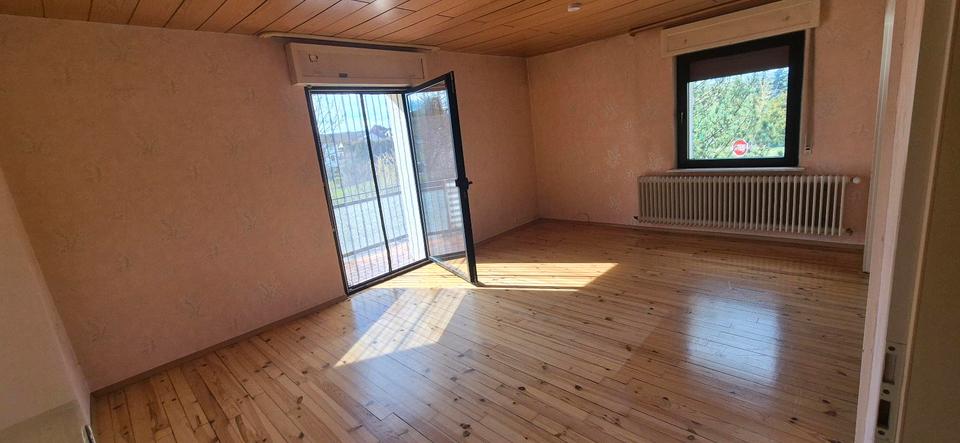 Etagenwohnung Heusweiler - 5 Zimmer, 130 m&sup2;, 900&euro; | Angebot:25957201