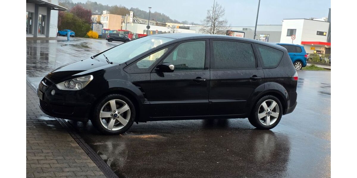 Ford S-Max 199.000 km 4.800 &euro; Nalbach 66809