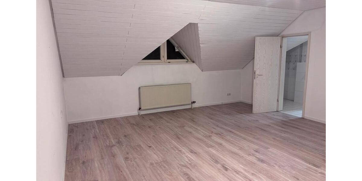 Maisonettenwohnung Saarlouis - 2 Zimmer, 84 m&sup2;, 850&euro; | Angebot:25943080