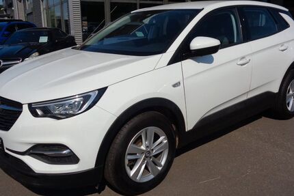 Opel Grandland (X) 190.000 km 8.499 &euro; Lebach 66822