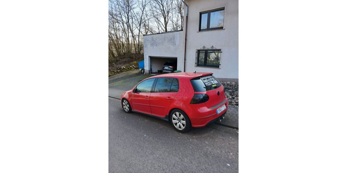 VW Golf 200.000 km 2.500 &euro; Püttlingen 66346