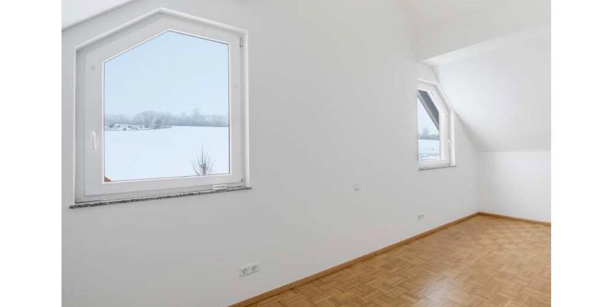 Etagenwohnung Ottweiler - 3 Zimmer, 100 m&sup2;, 970&euro; | Angebot:25572197