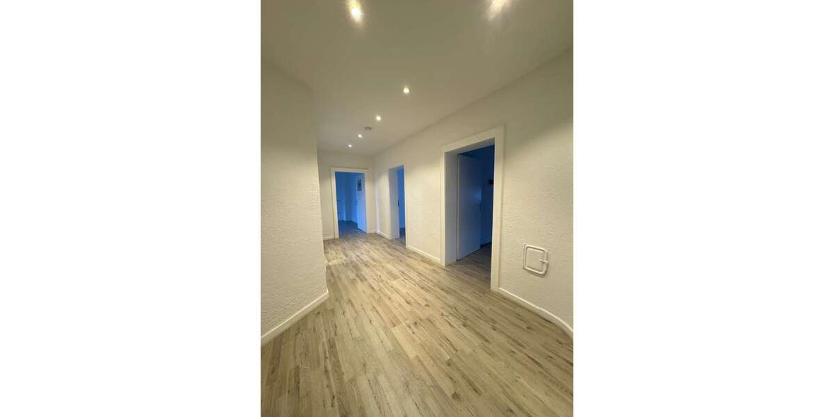 Etagenwohnung Saarbrücken / Malstatt Malstatt - 4 Zimmer, 106 m&sup2;, 800&euro; | Angebot:25478889