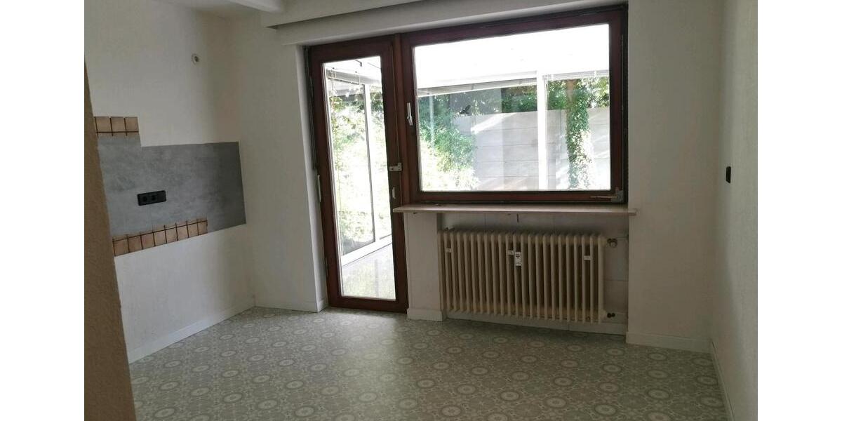 Erdgeschoßwohnung Homburg - 3.5 Zimmer, 119 m&sup2;, 1.050&euro; | Angebot:25235611