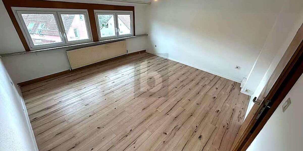 Etagenwohnung Marpingen - 3 Zimmer, 90 m&sup2;, 700&euro; | Angebot:27117056