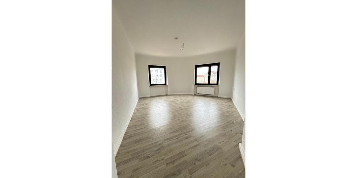 Etagenwohnung Saarbrücken Malstatt - 4 Zimmer, 106 m&sup2;, 800&euro; | Angebot:25421201
