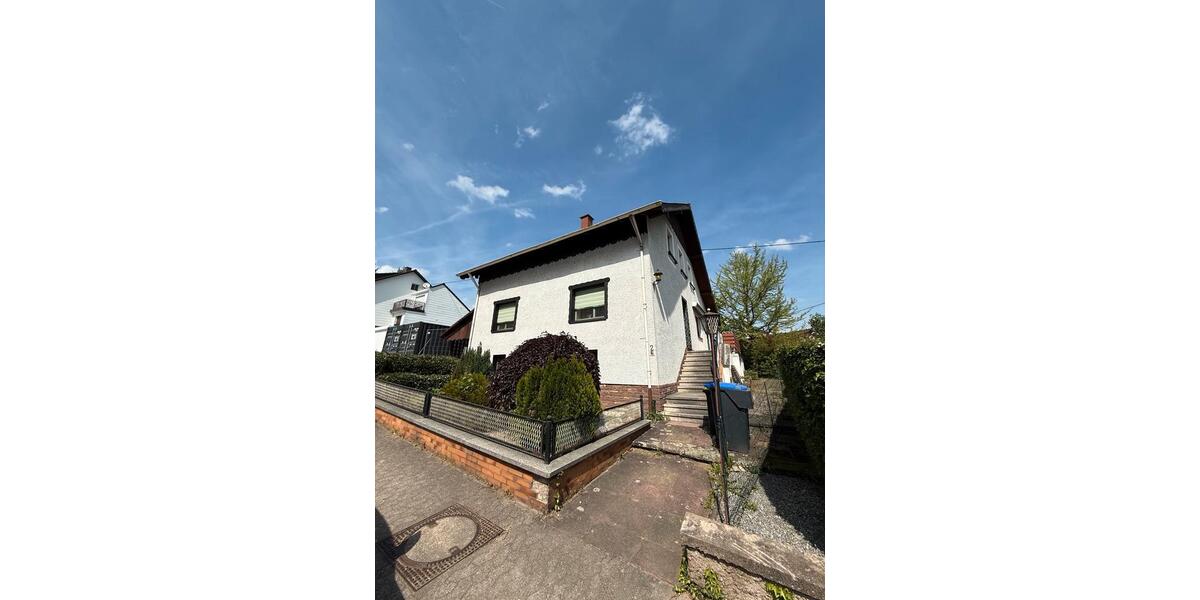 Einfamilienhaus Lebach - 7 Zimmer, 140 m&sup2;, 136.450&euro; | Angebot:26544560
