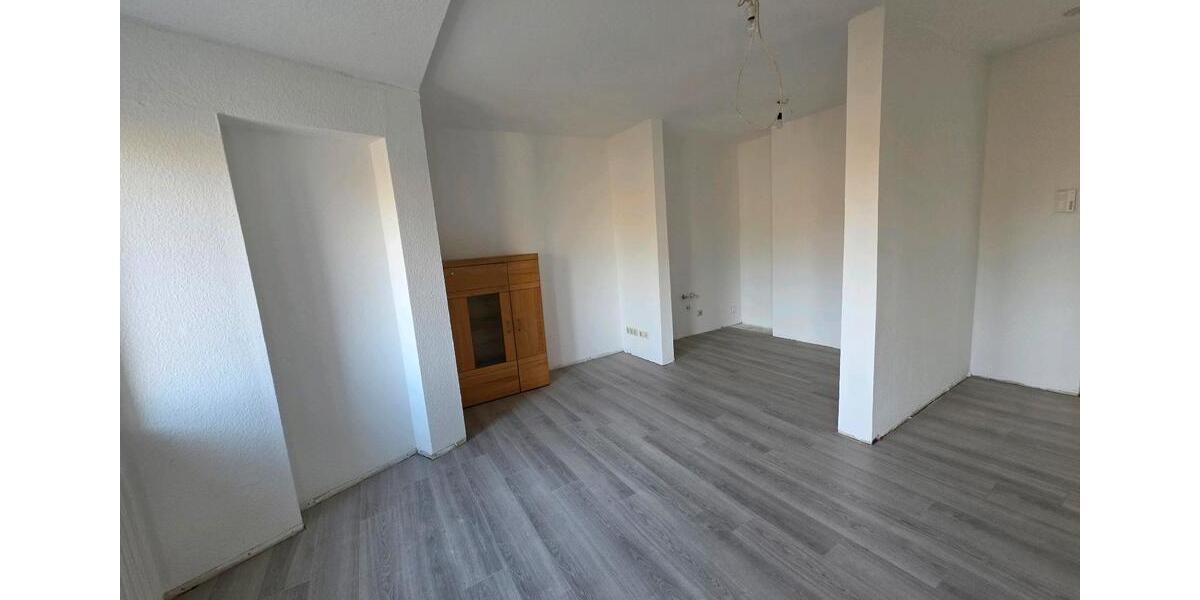 Etagenwohnung Völklingen - 1.5 Zimmer, 40 m&sup2;, 370&euro; | Angebot:25781449