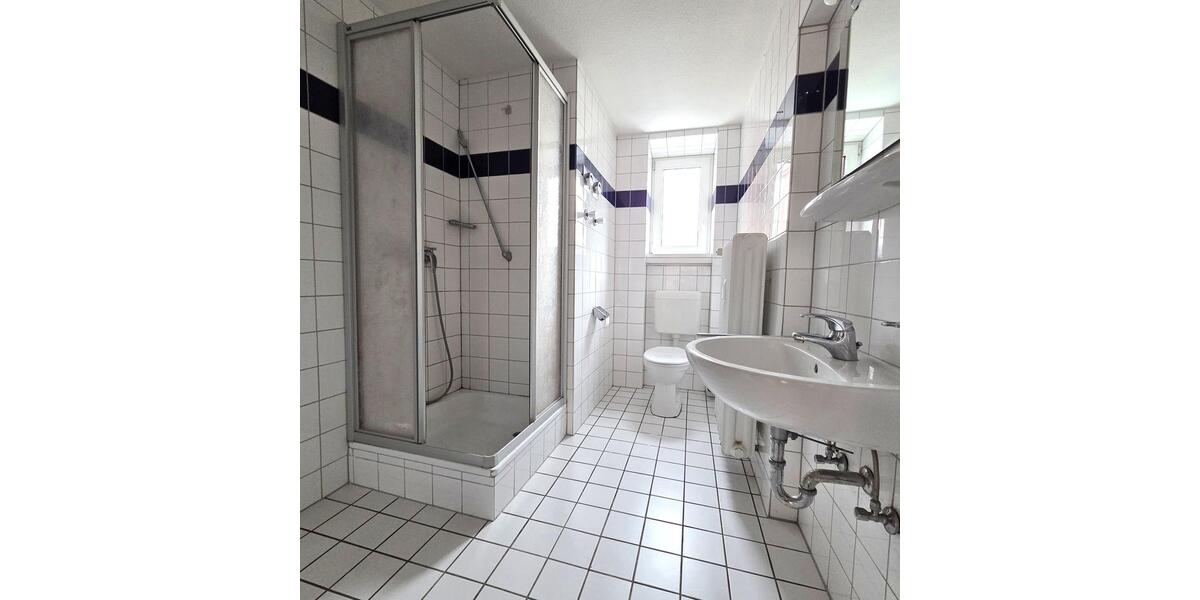 Etagenwohnung Saarbrücken Eschberg - 2 Zimmer, 75 m&sup2;, 750&euro; | Angebot:25385564