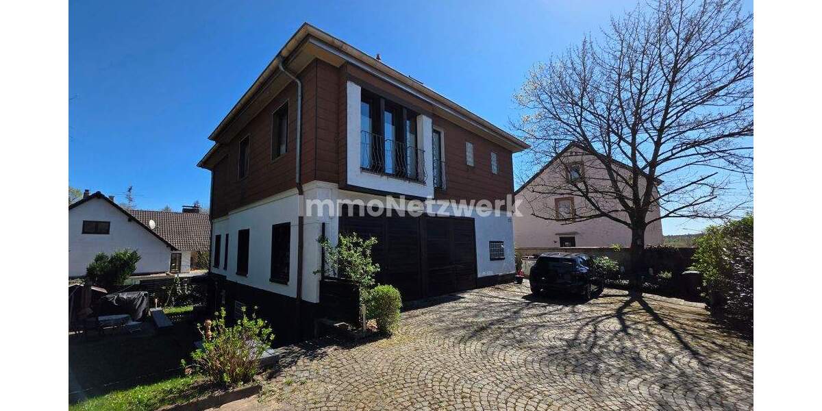 Mehrfamilienhaus, Wohnhaus Neunkirchen/Saar Innenstadt - 8 Zimmer, 205 m&sup2;, 298.000&euro; | Angebot:25824316