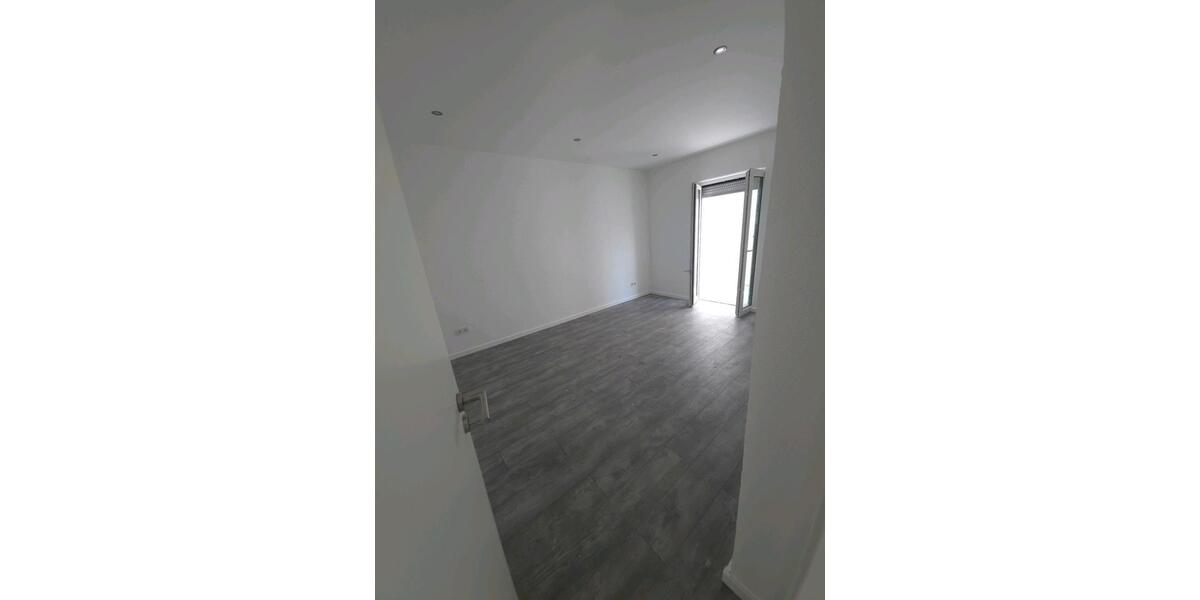 Erdgeschoßwohnung Neunkirchen - 3 Zimmer, 85 m&sup2;, 760&euro; | Angebot:25904466