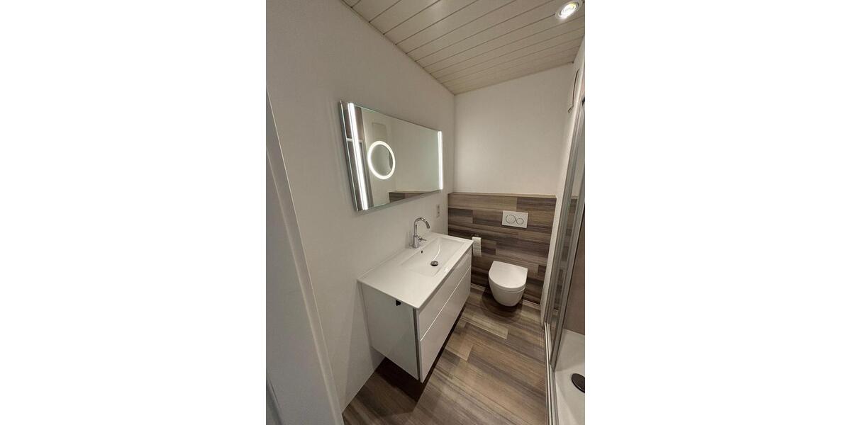Doppelhaushälfte Saarbrücken Bischmisheim - 8 Zimmer, 220 m&sup2;, 360.000&euro; | Angebot:26195228