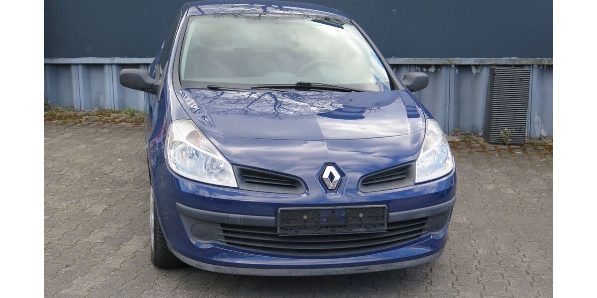 Renault Clio 95.100 km 3.250 &euro; Saarbrücken 66117
