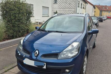 Renault Clio 256.000 km 3.000 &euro; Völklingen 66333