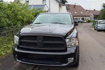 Dodge RAM 249.000 km 17.500 &euro; Schwalbach 66773