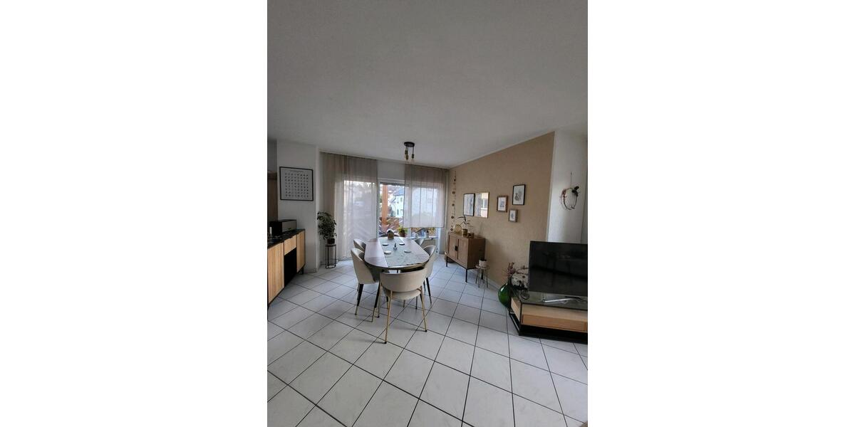 Etagenwohnung Püttlingen - 3 Zimmer, 93 m&sup2;, 700&euro; | Angebot:25760213