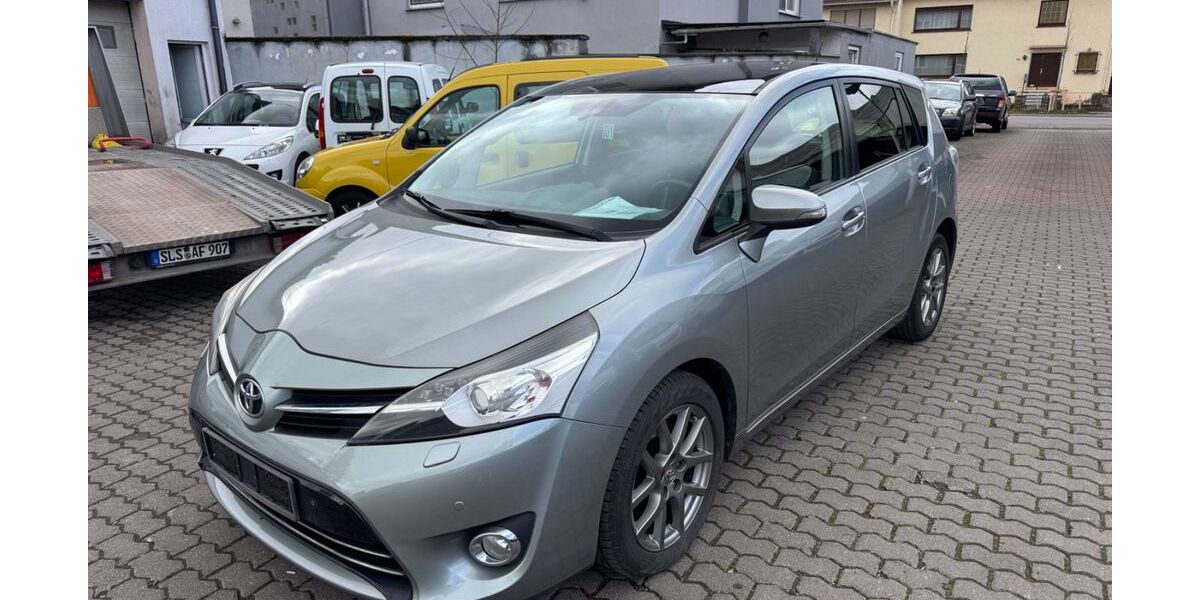 Toyota Verso 209.793 km 7.850 &euro; Saarlouis 66740