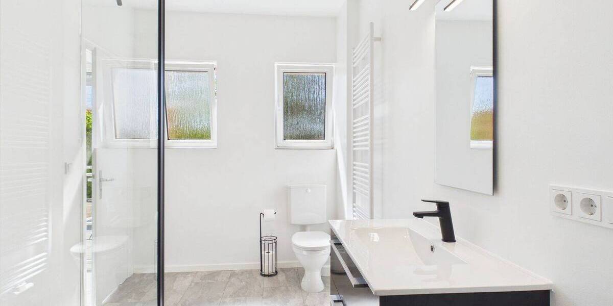 Etagenwohnung Saarbrücken Brebach-Fechingen - 3 Zimmer, 98 m&sup2;, 1.000&euro; | Angebot:26343532