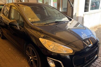 Peugeot 308 175.350 km 2.450 &euro; Saarlouis 66740
