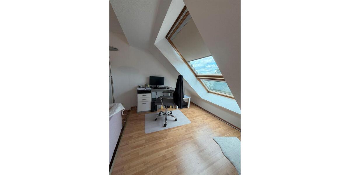 Etagenwohnung Saarbrücken Dudweiler - 3 Zimmer, 96 m&sup2;, 750&euro; | Angebot:26285232