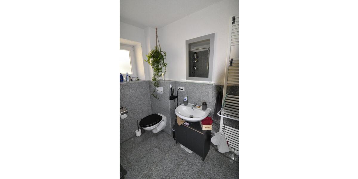 Erdgeschoßwohnung Illingen - 3 Zimmer, 90 m&sup2;, 660&euro; | Angebot:25923722