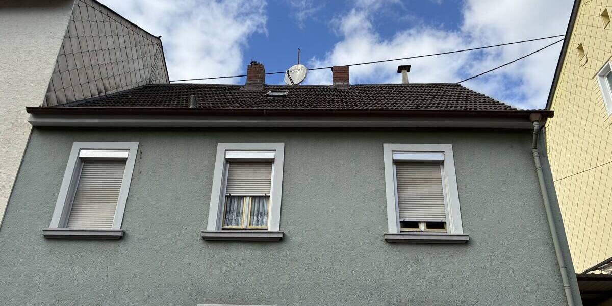 Einfamilienhaus Saarbrücken Dudweiler - 5 Zimmer, 91 m&sup2;, 75.000&euro; | Angebot:26036805