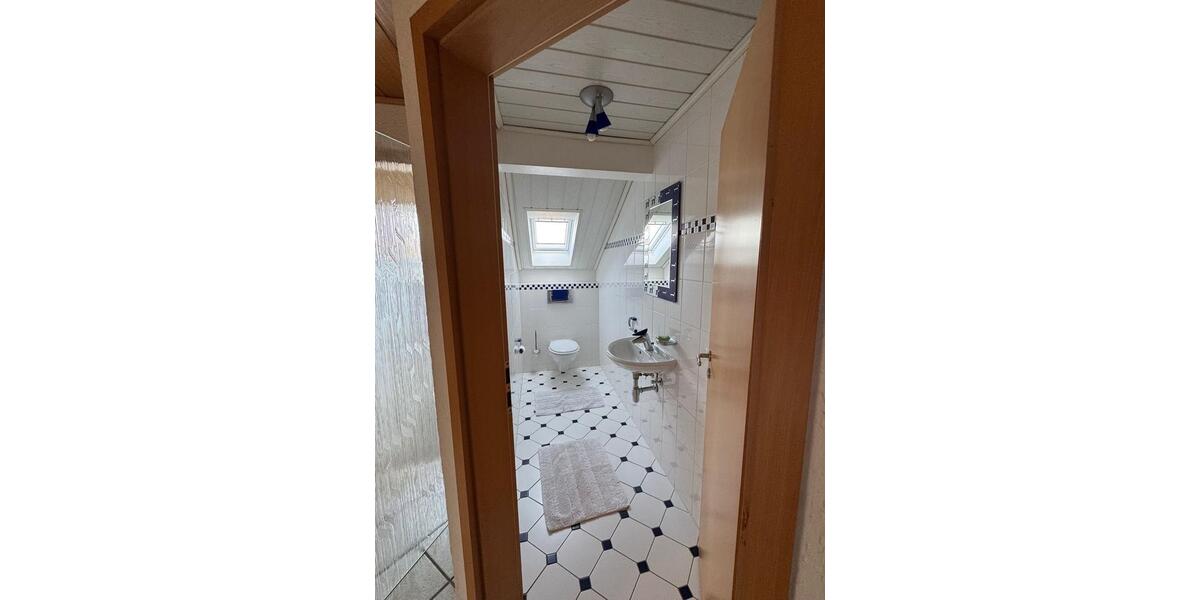 Dachgeschoßwohnung Saarbrücken St. Arnual - 2 Zimmer, 110 m&sup2;, 1.700&euro; | Angebot:25639251