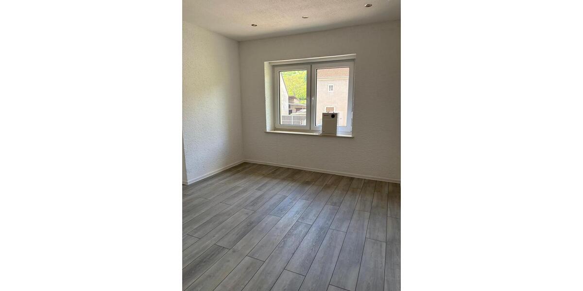 Etagenwohnung Beckingen - 3.5 Zimmer, 99 m&sup2;, 750&euro; | Angebot:26680242