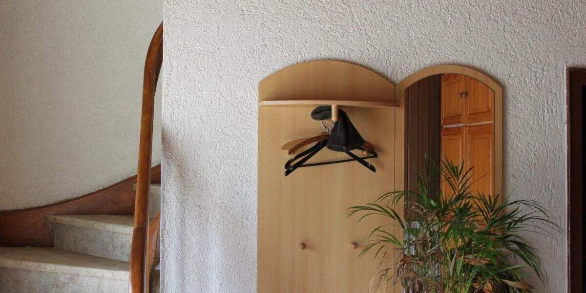 Mehrfamilienhaus, Wohnhaus Völklingen Fürstenhausen - 7 Zimmer, 150 m&sup2;, 215.000&euro; | Angebot:25771911