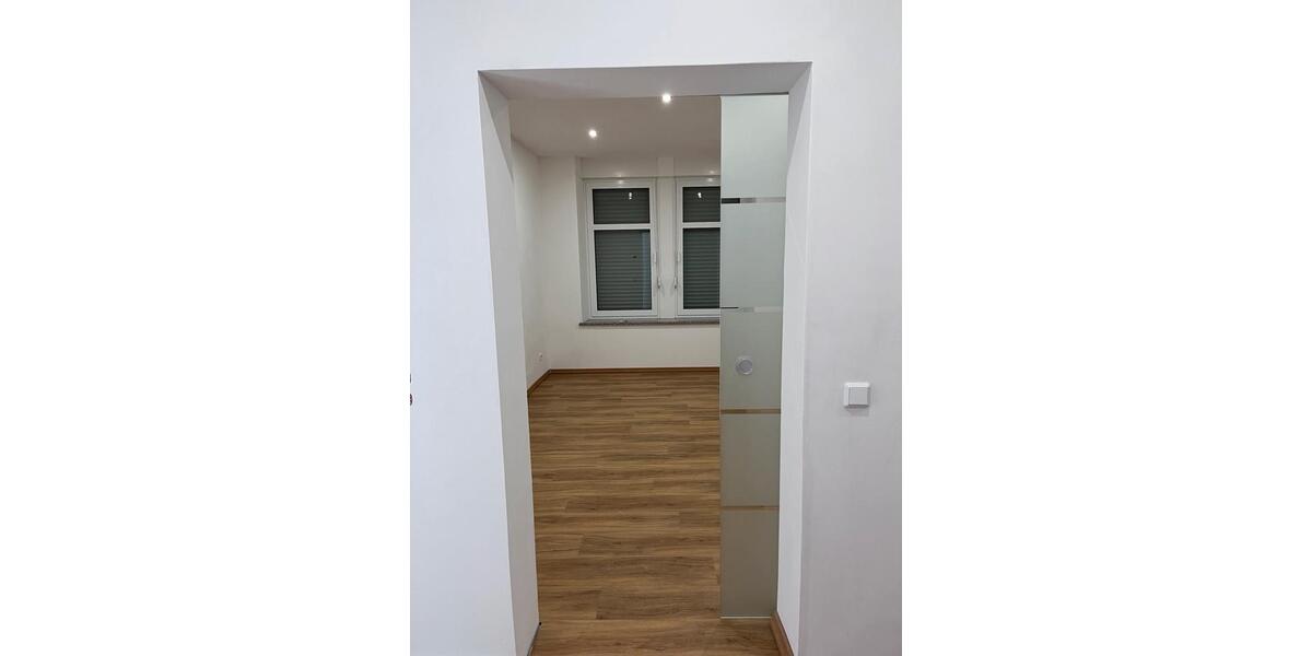 Erdgeschoßwohnung Neunkirchen Heinitz - 3 Zimmer, 102 m&sup2;, 950&euro; | Angebot:25126735