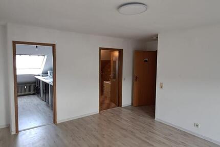 Wohnung Saarbrücken - 1 Zimmer, 65 m&sup2;, 600&euro; | Angebot:25611704