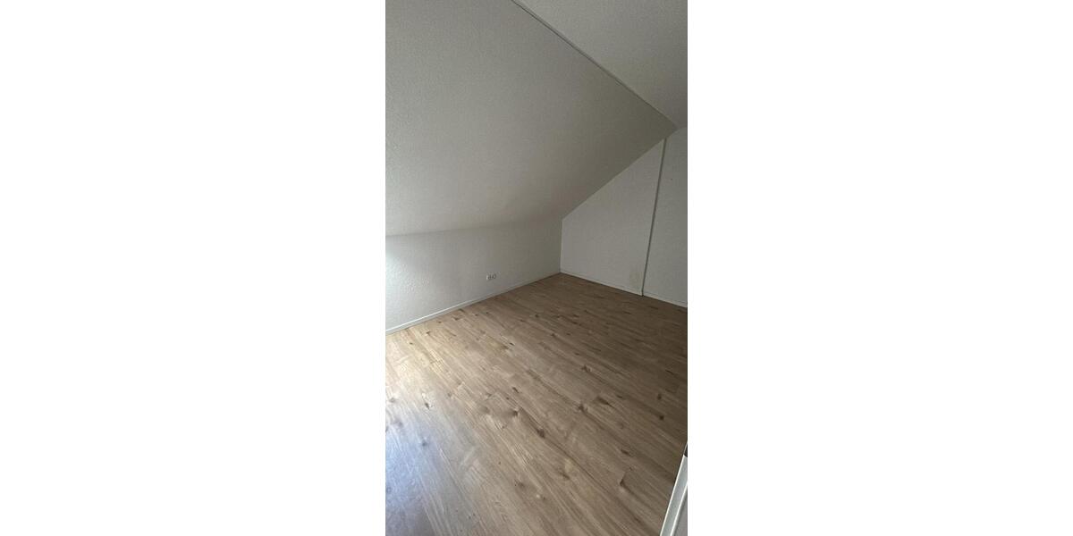Etagenwohnung Illingen - 2 Zimmer, 39 m&sup2;, 550&euro; | Angebot:24739326