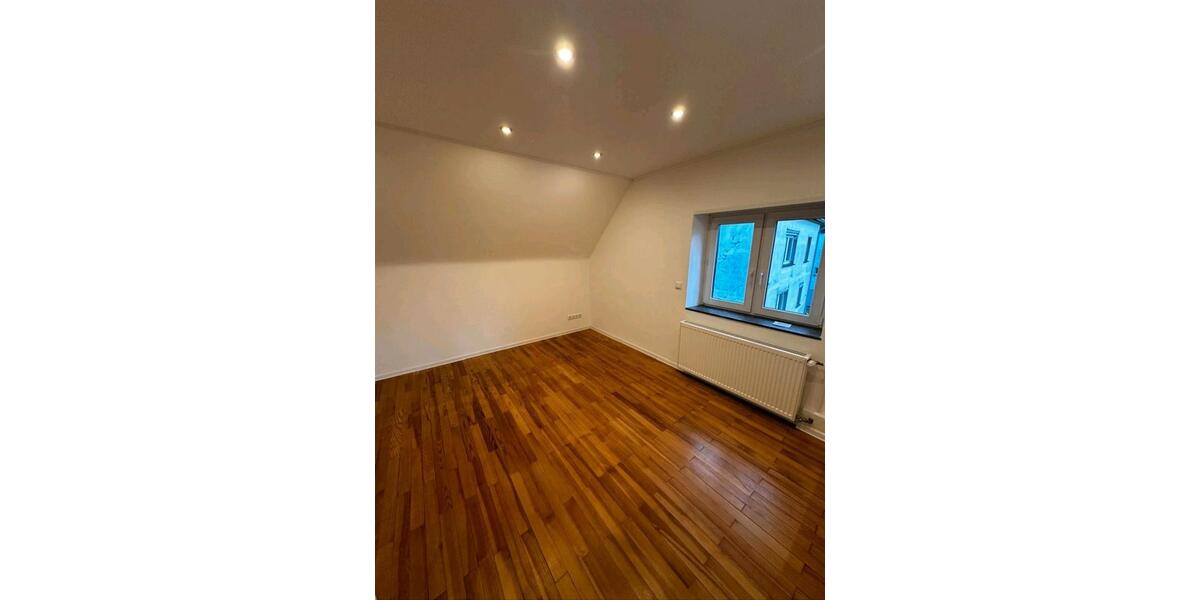 Einfamilienhaus Heusweiler - 4 Zimmer, 111 m&sup2;, 1.100&euro; | Angebot:25711140