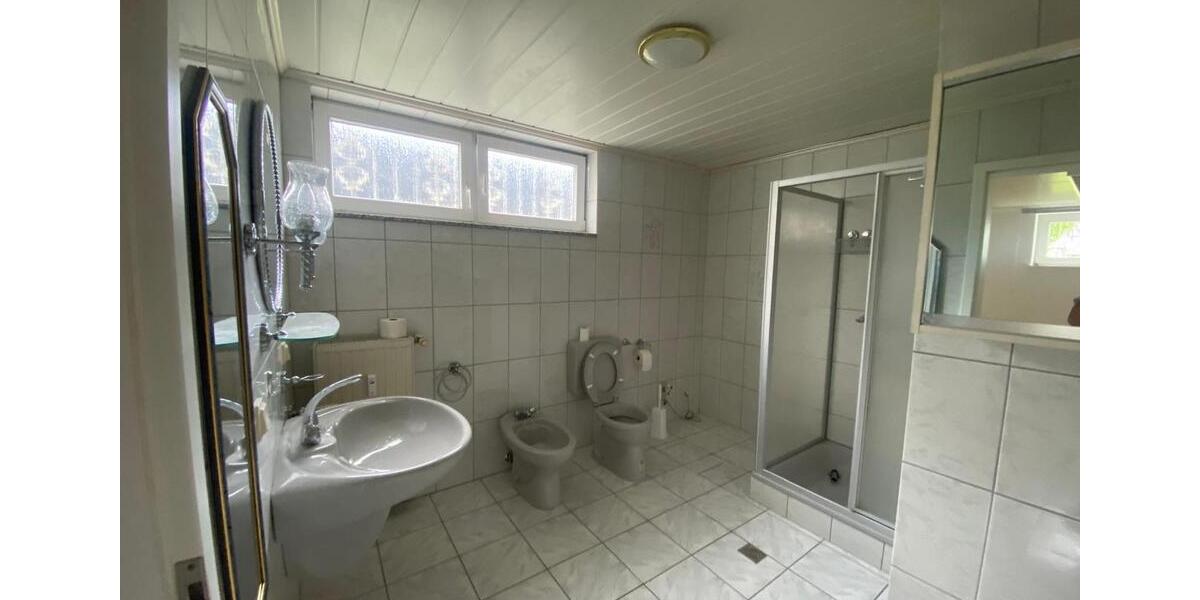 Etagenwohnung Saarbrücken West - 2 Zimmer, 80 m&sup2;, 700&euro; | Angebot:24430845