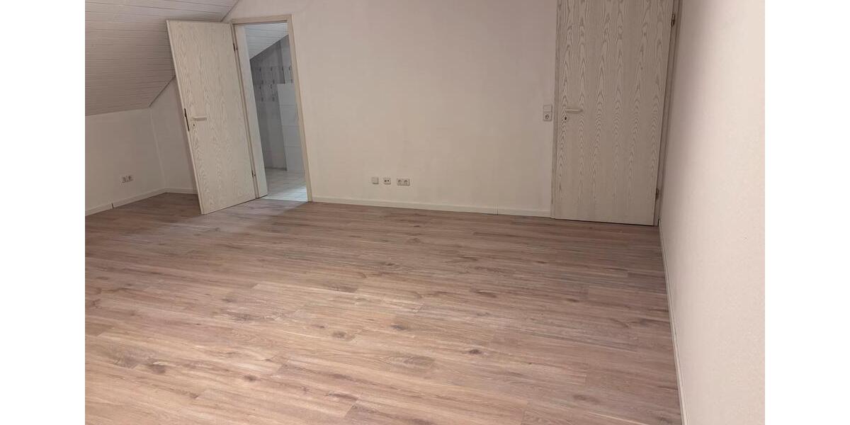 Maisonettenwohnung Saarlouis - 2 Zimmer, 84 m&sup2;, 850&euro; | Angebot:25943080