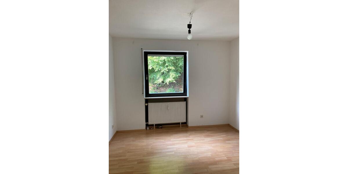 Etagenwohnung Friedrichsthal - 3 Zimmer, 86 m&sup2;, 630&euro; | Angebot:25400658