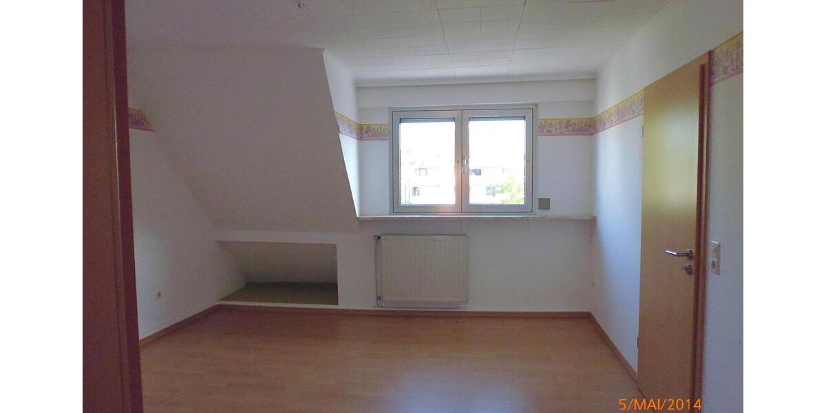 Etagenwohnung Waldmohr - 3 Zimmer, 87 m&sup2;, 650&euro; | Angebot:25994774