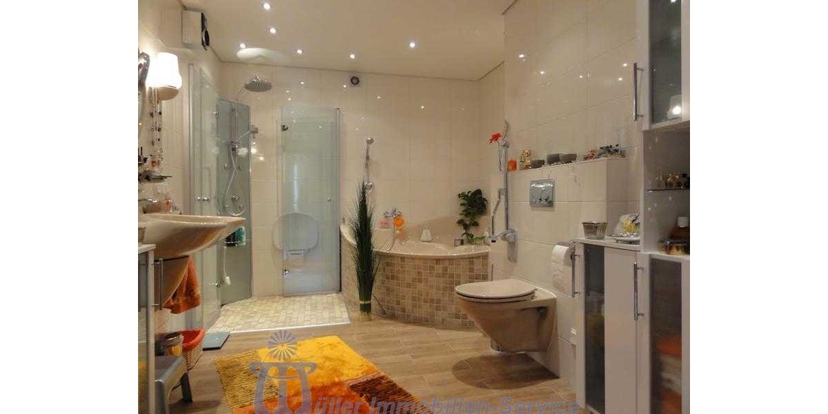 Topgepflegtes 1- bis 2-Familienhaus in Bexbach - Einfamilienhaus Bexbach | Angebot:20764137