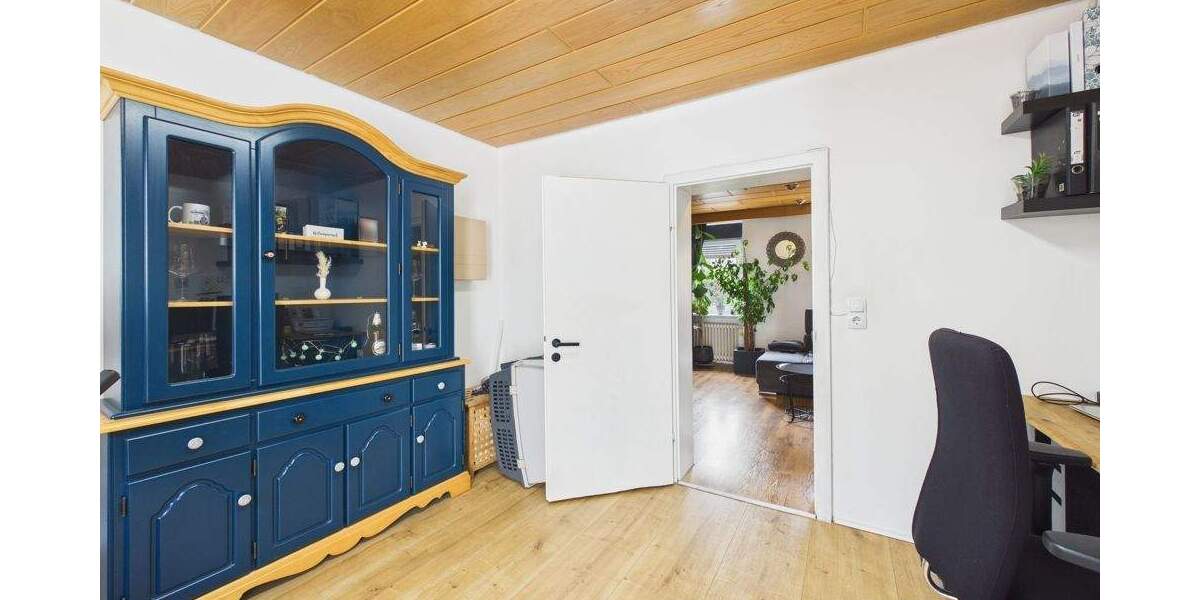 Doppelhaushälfte Schiffweiler - 5 Zimmer, 111 m&sup2;, 160.000&euro; | Angebot:25835461