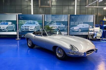 Jaguar E-Type 4.800 km 160.000 &euro; Beckingen 66701