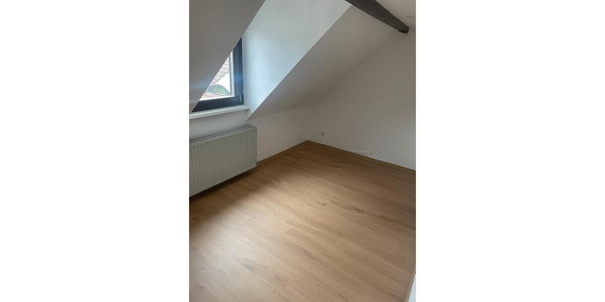 Dachgeschoßwohnung Saarbrücken Kieselhumes - 2 Zimmer, 50 m&sup2;, 550&euro; | Angebot:24940948