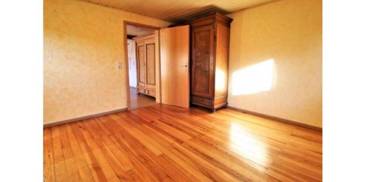 Mehrfamilienhaus, Wohnhaus Mandelbachtal - 6 Zimmer, 180 m&sup2;, 379.000&euro; | Angebot:20821772