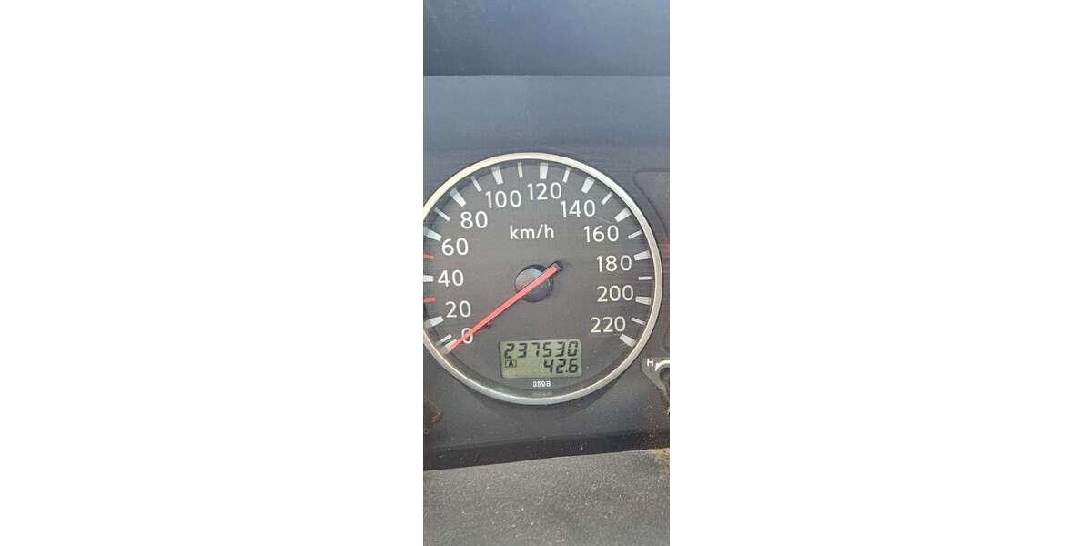 Nissan X-Trail 237.530 km 3.500 &euro; Burbach (Saarbrücken) 66115