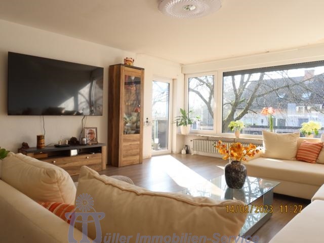 Großzügiges lichtdurchflutetes Zwei-Generationenhaus in schöner Stadtrandlage - Einfamilienhaus Homburg | Angebot:10240180