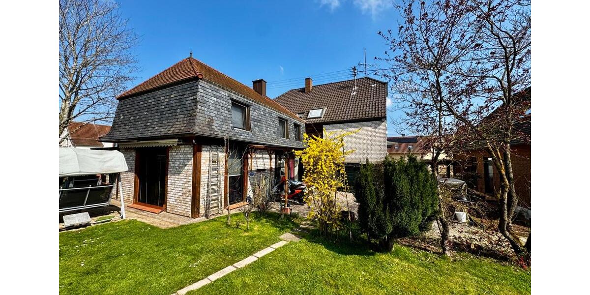 Etagenwohnung Rehlingen-Siersburg Siersburg - 8 Zimmer, 222 m&sup2;, 329.000&euro; | Angebot:26101650