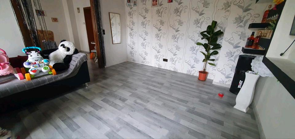 Etagenwohnung Neunkirchen - 4 Zimmer, 94 m&sup2;, 98.000&euro; | Angebot:25339721