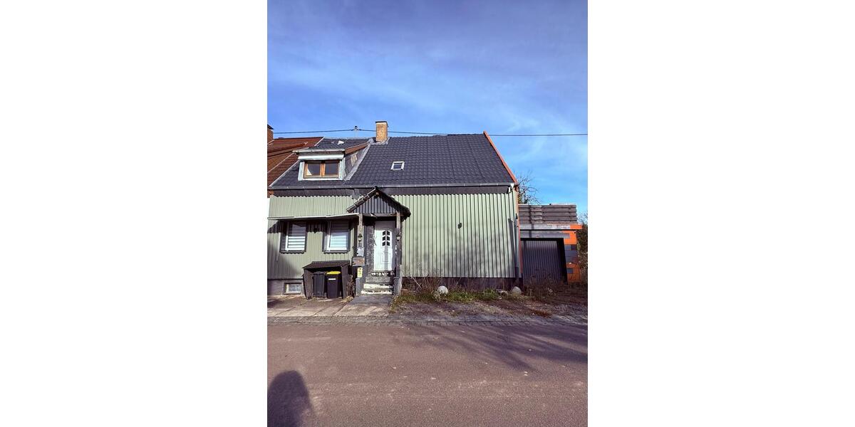Doppelhaushälfte Gersheim - 6 Zimmer, 155 m&sup2;, 119.000&euro; | Angebot:26605200