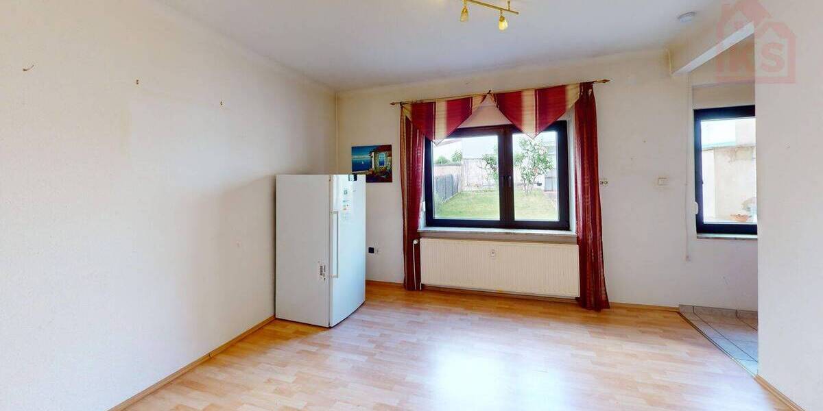 Reihenmittelhaus Saarlouis Roden - 9 Zimmer, 209 m&sup2;, 239.000&euro; | Angebot:26740496
