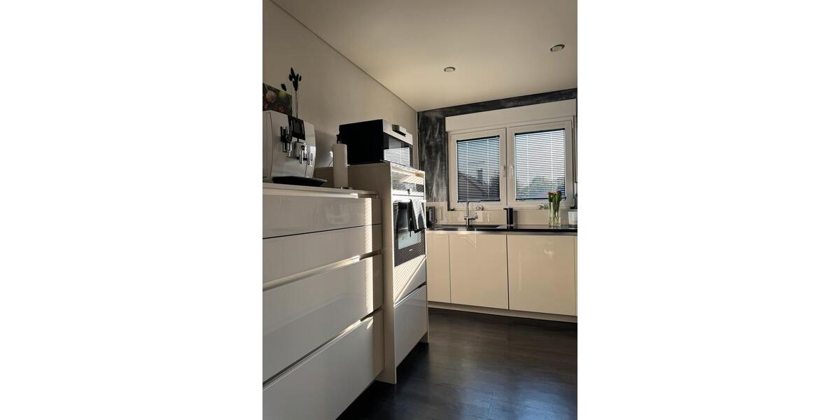 Etagenwohnung Saarbrücken West - 3 Zimmer, 90 m&sup2;, 250.000&euro; | Angebot:26406355